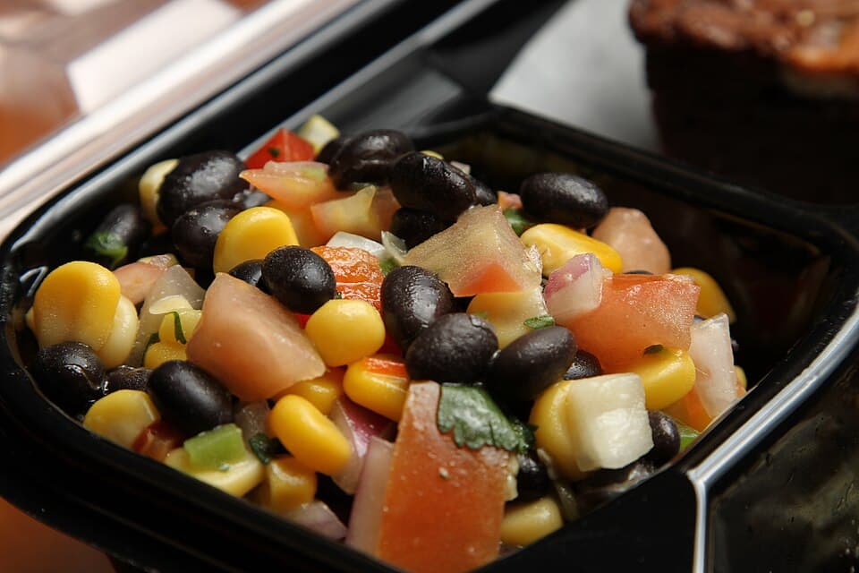 Foto de Ensalada de garbanzos, cebada y maíz
