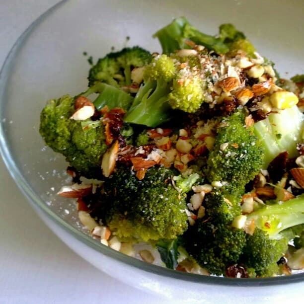 Foto de Ensalada de brócoli y almendras