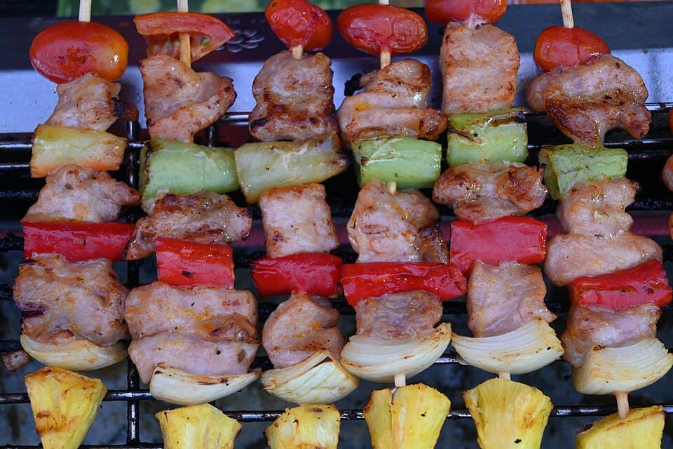 Foto de Brochetas de pollo con calabacín y pimiento