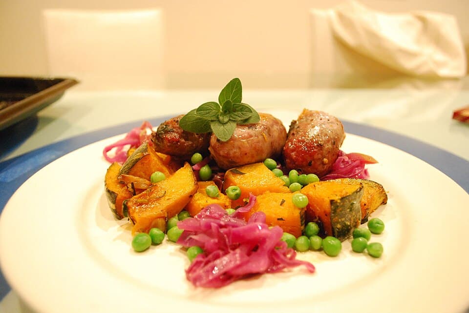 Foto de Cerdo al horno con manzana y col lombarda
