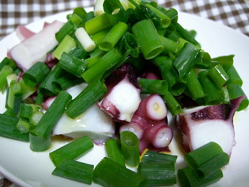 Foto de Ensalada templada de pulpo, cebolla y pimiento
