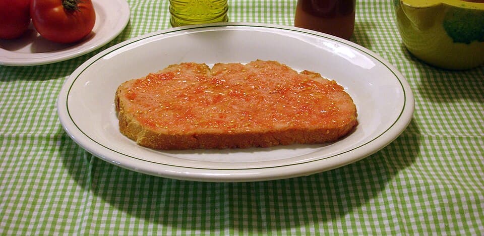 Foto de Pan con tomate