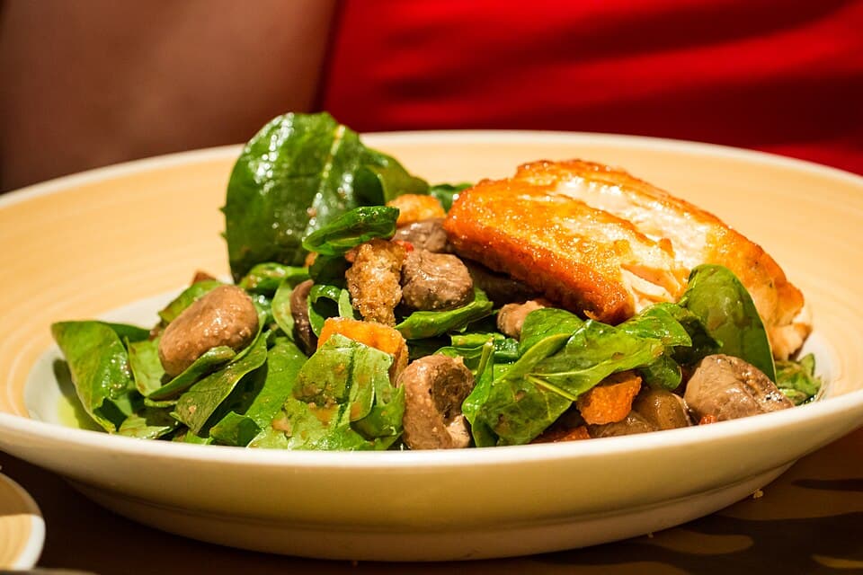 Foto de Ensalada de salmón y espinacas