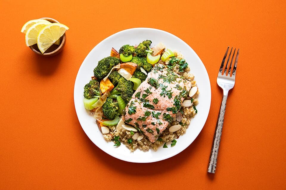 Foto de Salmón al Horno con Brócoli y Limón